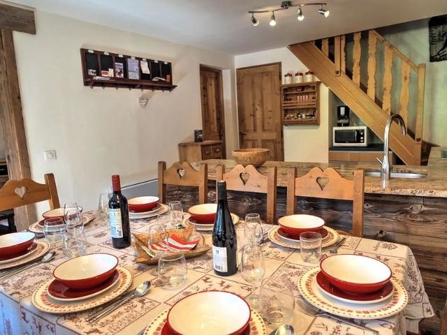 Chalet Le Soleil De Baudet - Sleeps 8 - Peisey-Nancroix