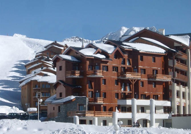 Apartments Les Gentianes - Résidence Madame Vacances Les Lodges des Alpages 3* - Plagne - Soleil
