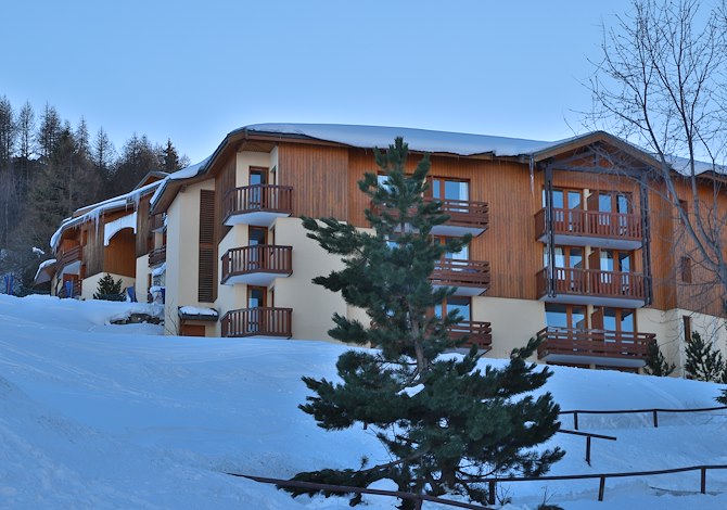 4 Person Family Room (2ad&2children-12years) Double Bed Slope View - SOWELL Family La Lauzière 3* - Plagne Montalbert