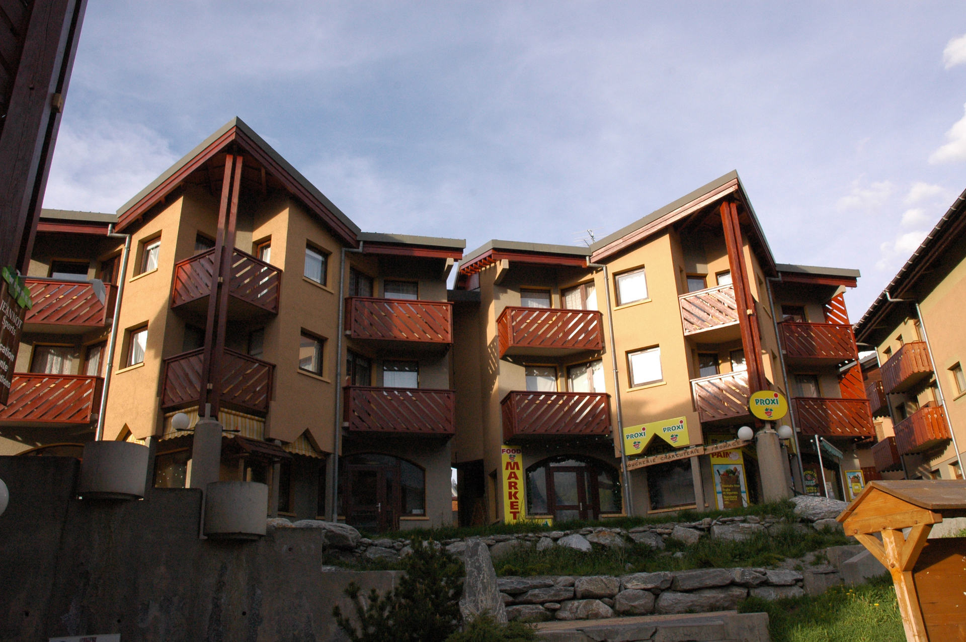 Apartements BUREL - Val Cenis Lanslevillard