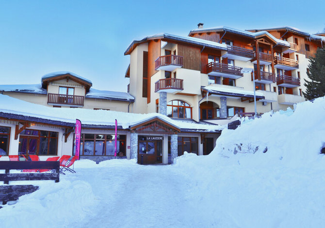 Superior Double Room - SOWELL Family Hôtel La Lauzière 3* A - Plagne Montalbert
