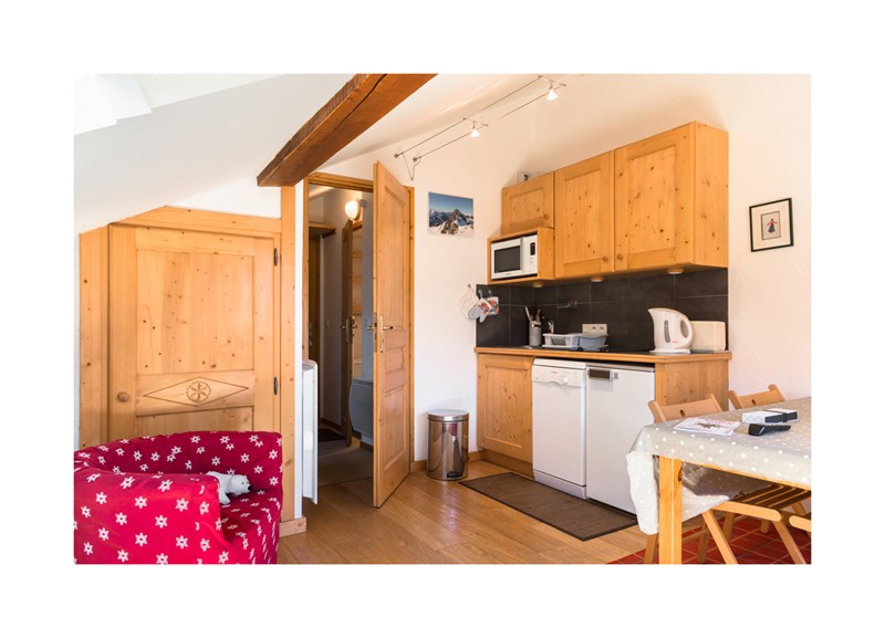 2 Rooms 4 Persons Lodge - Apartments Sapineaux 251 - Méribel Centre 1600