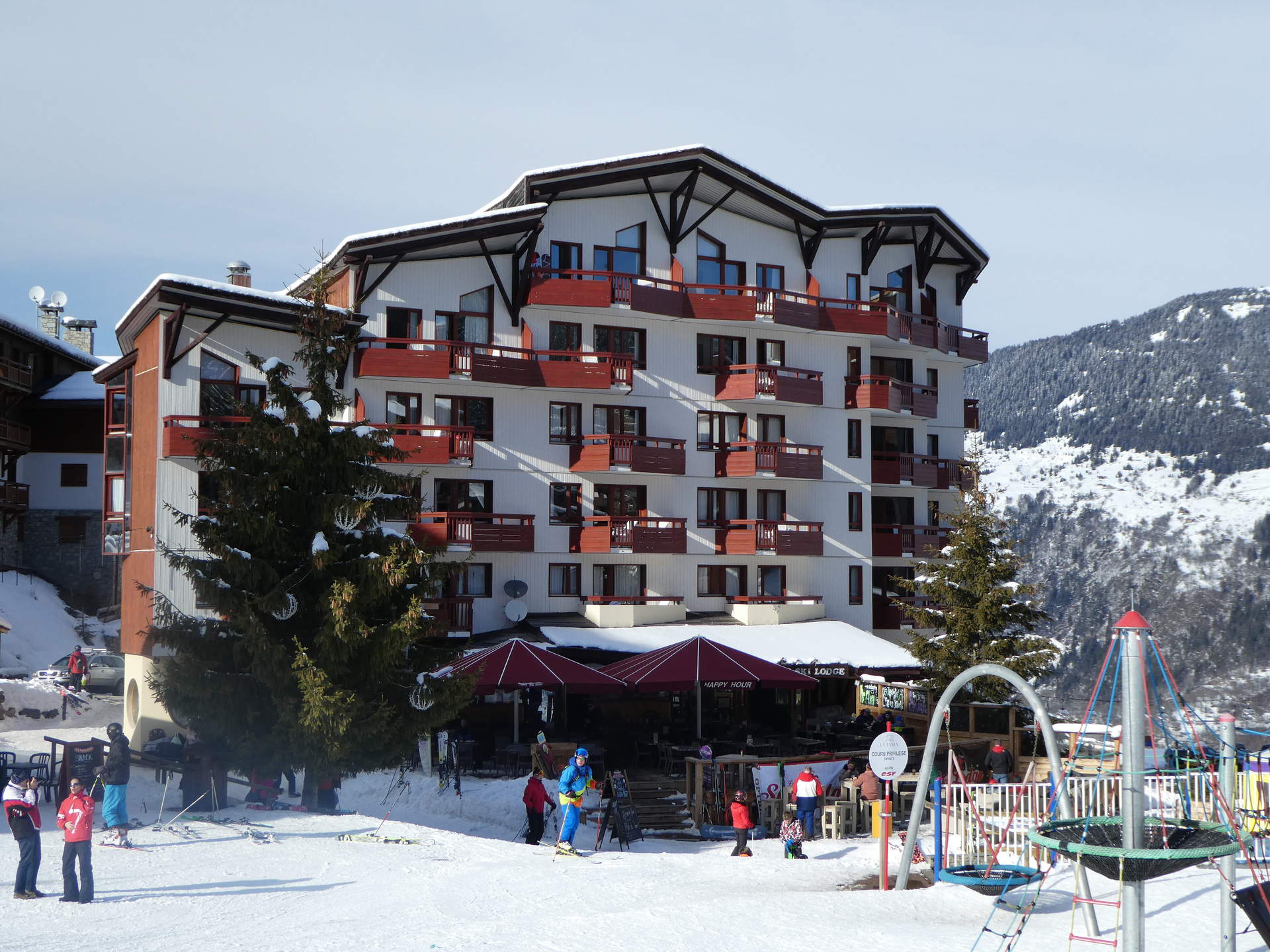 Apartments Les Gentianes - Apartments Le Britania - La Tania