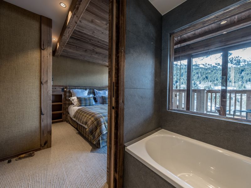 Luxury penthouse with terrace, sauna, and hot tub, 5 bedrooms FR-1-613-123 - Méribel Les Allues 1200