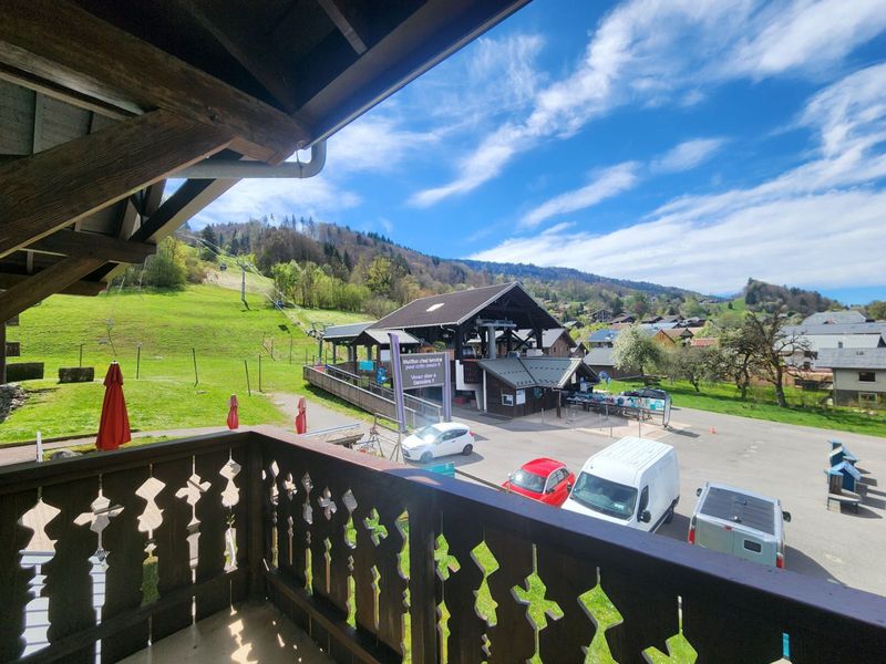 Ski-In/Ski-Out Studio with Balcony and Parking in Morillon FR-1-629-74 - Morillon Village