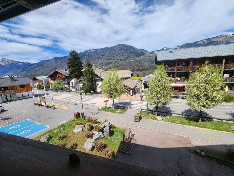 Ski-In/Ski-Out Studio with Balcony and Parking in Morillon FR-1-629-74 - Morillon Village