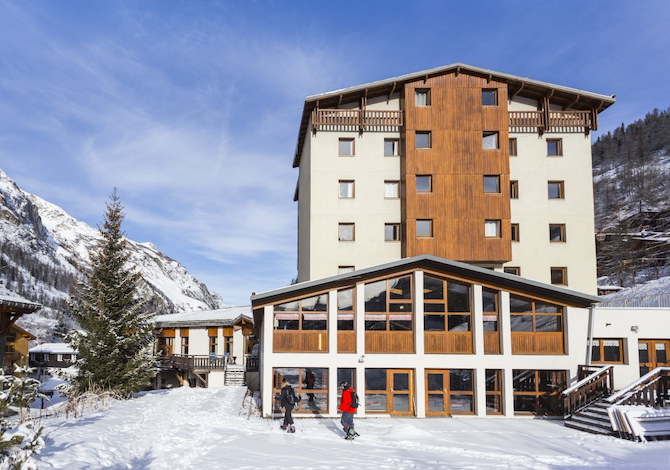 Triple bedroom 2 adults + 1 child Full board VP - Hotel Club MMV Tignes Les Brévières 4* - Tignes 1550 Les Brévières