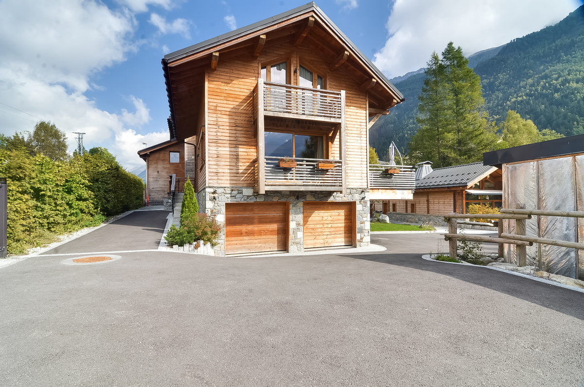 Apartments Les Gentianes - Chalet moderne vue Mont Blanc à Chamonix - Chamonix Sud