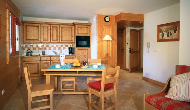 2 Rooms for 4 guests - Résidence Lagrange Vacances Le Hameau du Rocher Blanc 4* - Serre Chevalier 1350 - Chantemerle