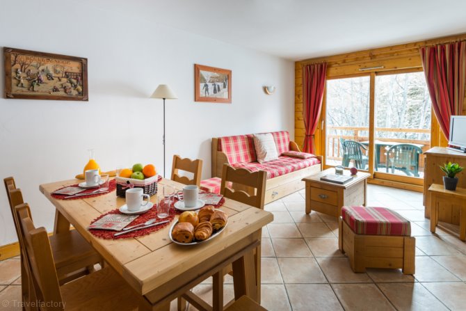 2 Rooms for 6 guests - Résidence Lagrange Vacances Le Hameau du Rocher Blanc 4* - Serre Chevalier 1350 - Chantemerle