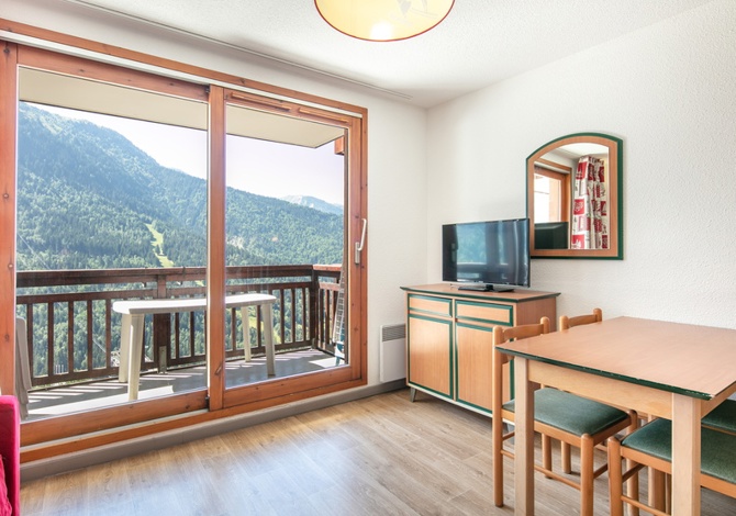 2 Rooms 4/5 persons - Résidence Vacanceole Le Dôme des Rousses 3* - Vaujany