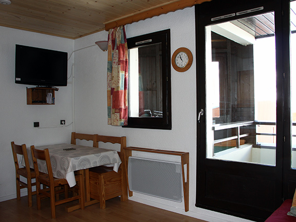 Apartments Les Gentianes - travelski home choice - Apartements GENTIANES - Les Menuires Reberty 1850