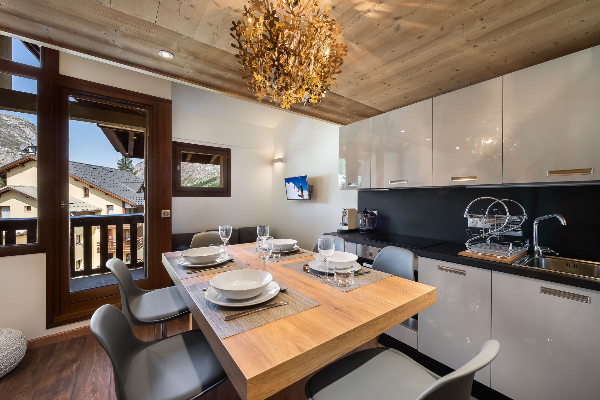 2 rooms 4 people - RESIDENCE CHANTELOUVE - Val d'Isère Centre