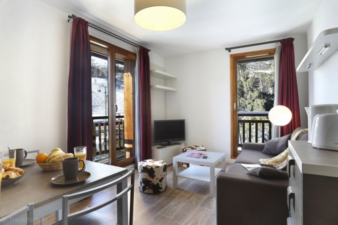 2 Pièces 2/4 personnes - Résidence Vacanceole ~ Au Coeur des Ours 3* - Les Deux Alpes Centre