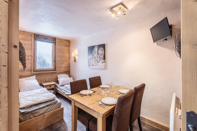Studio for 4 persons - Appartment Arc En Ciel MO-ARCI03 - Méribel Les Allues 1200