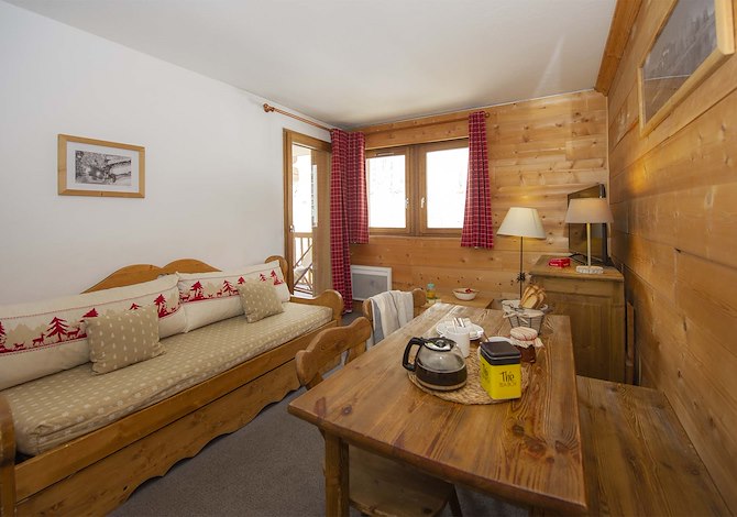 1 bedroom 2/4 people - Résidence Madame Vacances Alpina Lodge 4* - Val d'Isère Centre