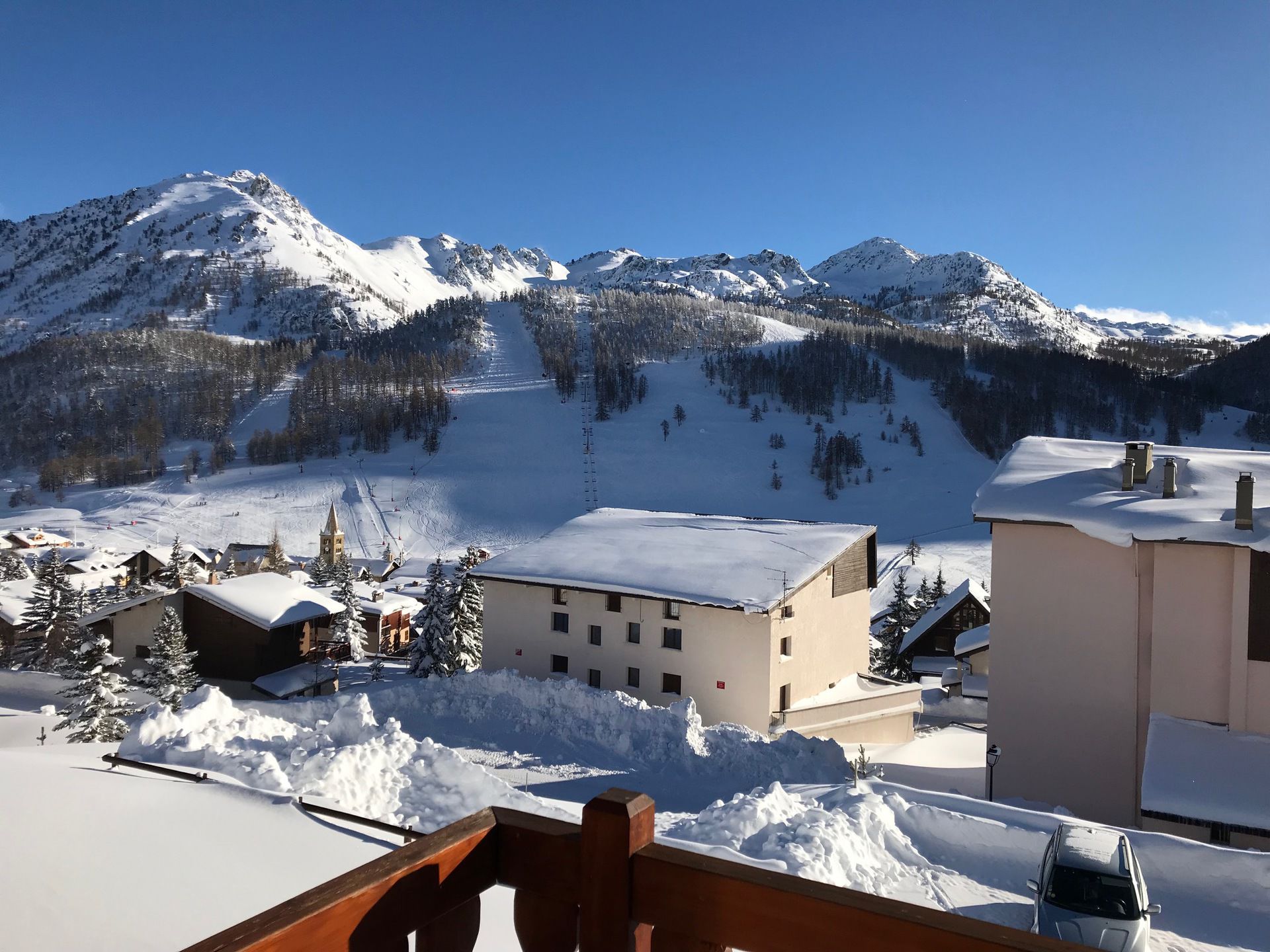 Apartments Les Gentianes - Chalet St Jean - Montgenèvre