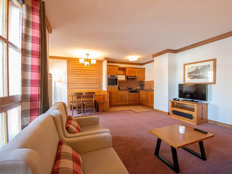 Apartment 6 people - 2 bedrooms - Outdoor pool - No balcony - Pierre & Vacances Premium residence Arc 1950 Le Village - Les Arcs 1950