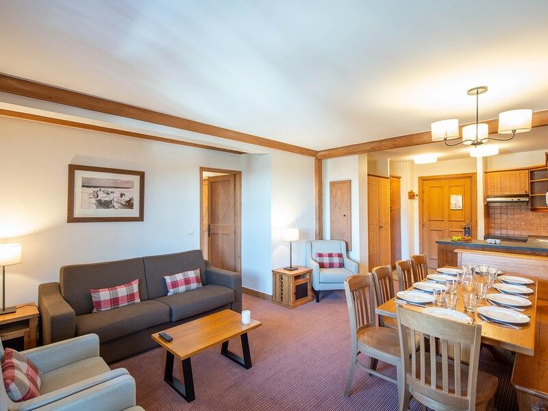 Apartment 8 people - 3 bedrooms - Outdoor swimming pool - No balcony - Pierre & Vacances Premium residence Arc 1950 Le Village - Les Arcs 1950