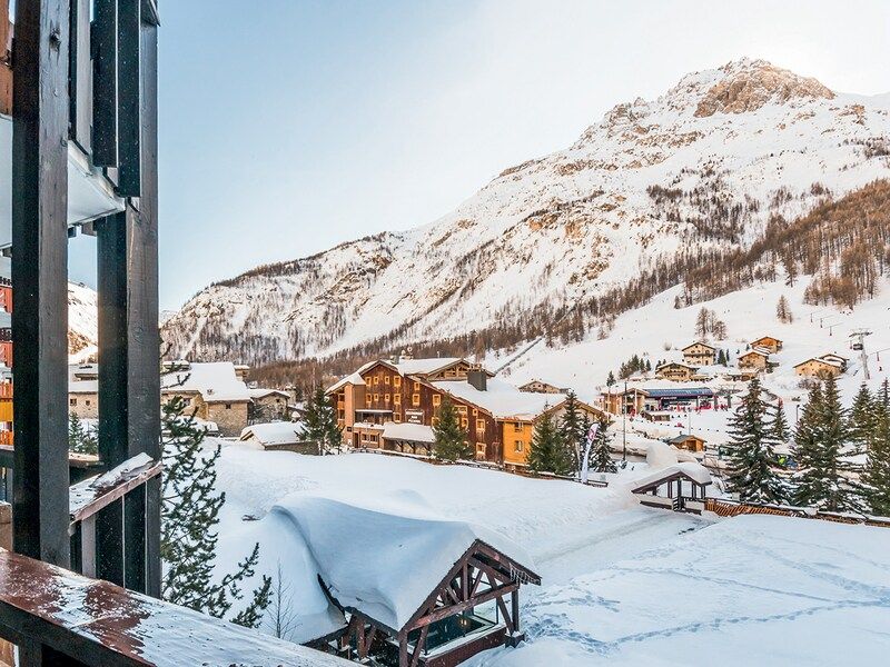 Apartment 4 persons - 1 bedroom - South facing - Clear mountain view - Pierre & Vacances Residence Les Balcons de Bellevarde - Val d'Isère La Daille