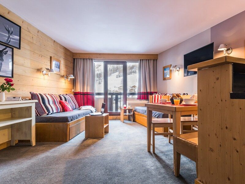 6 Person Apartment - 2 Bedrooms - South Facing - Pierre & Vacances Residence Les Balcons de Bellevarde - Val d'Isère La Daille