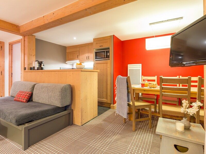 7 Person Apartment - 2 Bedrooms + 1 Sleeping Area - Pierre & Vacances Premium residence Les Crêts - Méribel Mottaret 1850