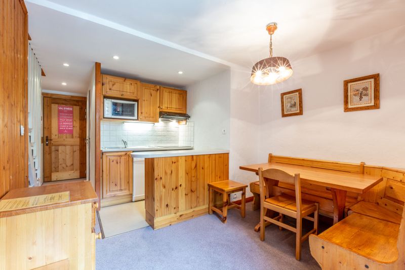 3 pieces 6 personnes Confort - Apartements BARTAVELLES 210042 - Val d'Isère Centre