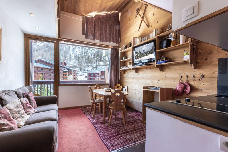 Studio 5 personnes Confort - Apartements CHANTELOUVE 400039 - Val d'Isère Centre