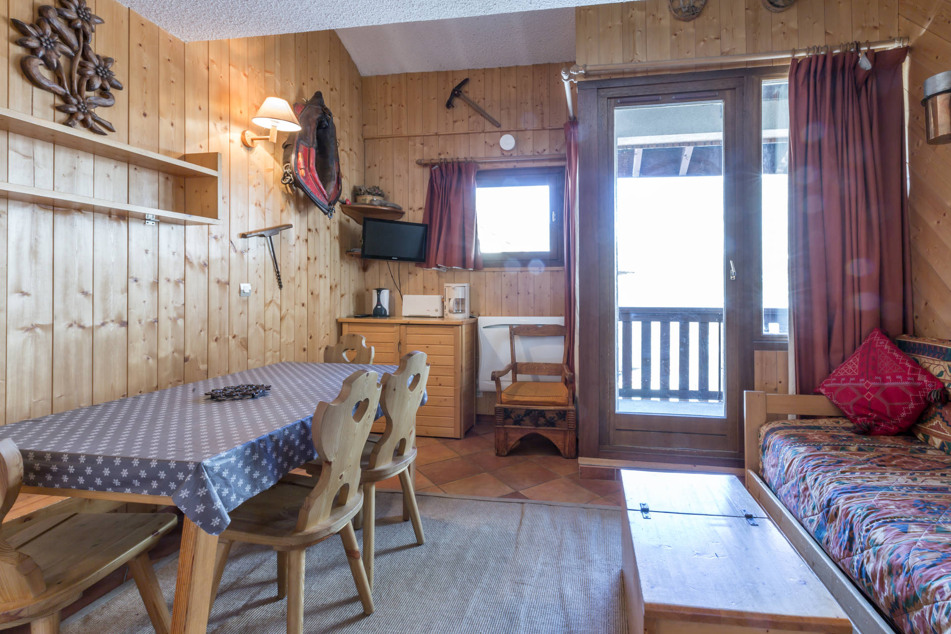 2 rooms (1 bedroom) 5 people - Apartements CHANTELOUVE 400052 - Val d'Isère Centre