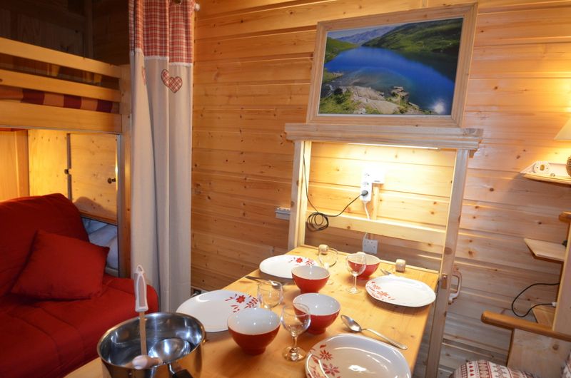 Studio 2 personnes - Apartements GENEPI - Les Menuires Reberty 1850
