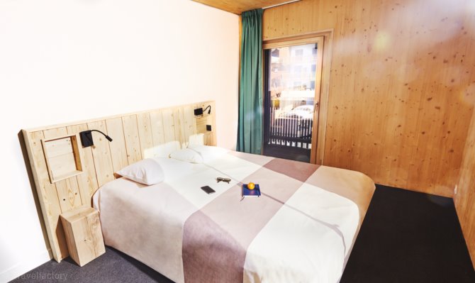 Private Twin Room - The People Hostel - Les Deux Alpes Centre