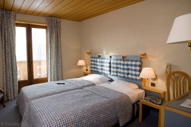 Standard room: 1 adult with Half-Board - Hôtel Madame Vacances Le Christina - Alpe d'Huez