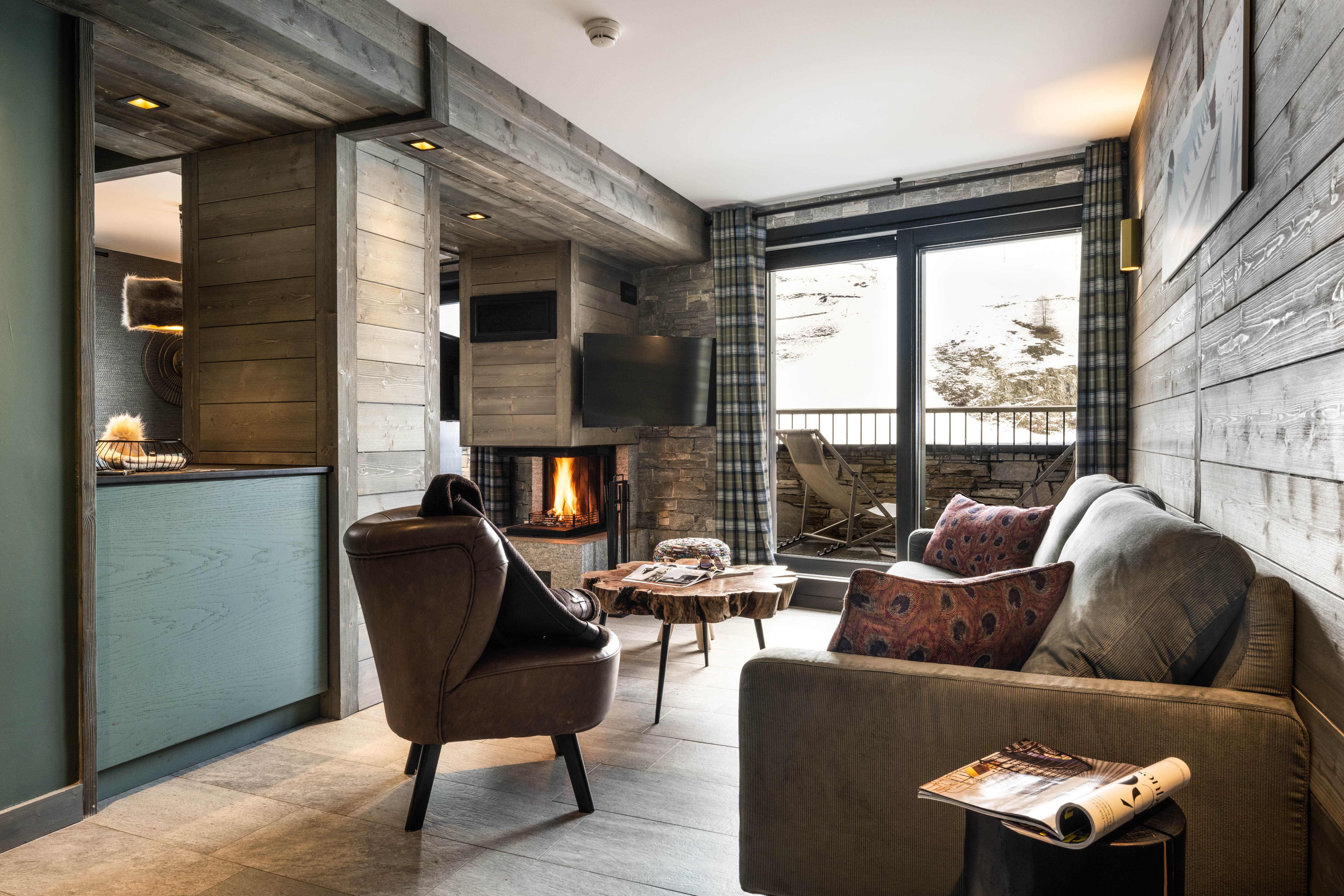 5 Pieces 8 persons Fireplace or Wood Stove - Résidence Chalet Izia 5* - Val d'Isère Le Châtelard