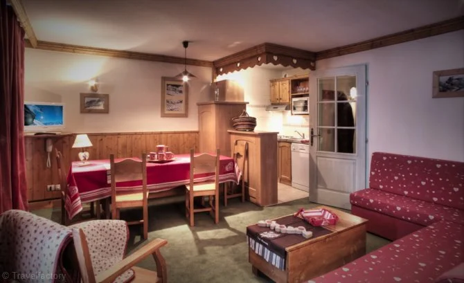 4 Pieces 6/8 Persons Comfort Short Stay - Résidence Le Cheval Blanc 3* - Val Thorens