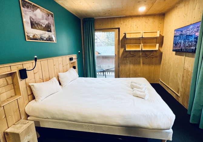 Double Room with balcony on half board, non-refundable - The People Hostel - Les Deux Alpes Centre