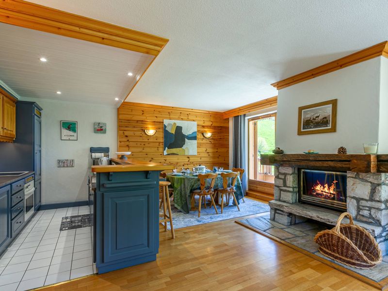 Appartement Val-d'Isere, 4 pieces, 6 personnes - Luxury Apartment in Legettaz with Fireplace, WiFi, and Garage FR-1-694-359 - Val d'Isère Le Châtelard