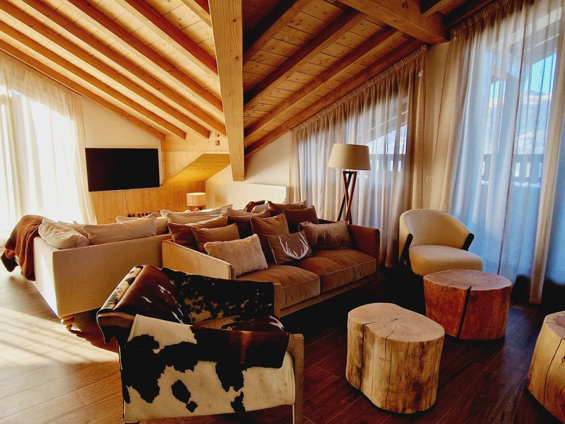 Apartment La Plagne Montalbert , 4 bedrooms, 8 persons - Beautiful 3-Bed Apt in Plagne Montalbert with Fireplace, WIFI, Parking & Terrace FR-1-755-28 - Plagne Montalbert