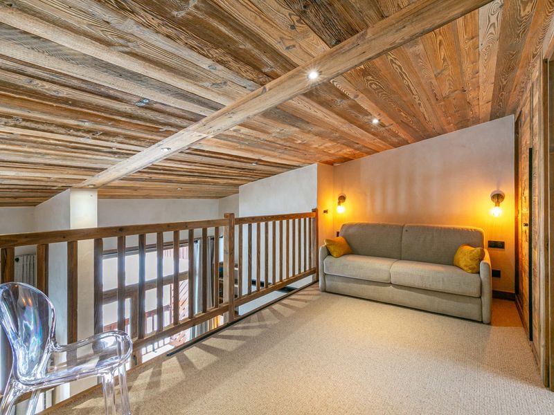 Elegant apartment with fireplace and WIFI, 2 bedrooms FR-1-694-376 - Val d'Isère Centre