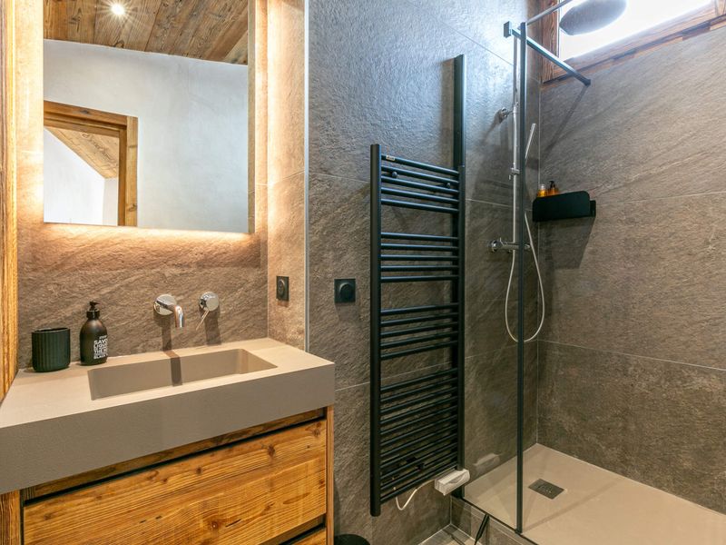 Elegant apartment with fireplace and WIFI, 2 bedrooms FR-1-694-376 - Val d'Isère Centre