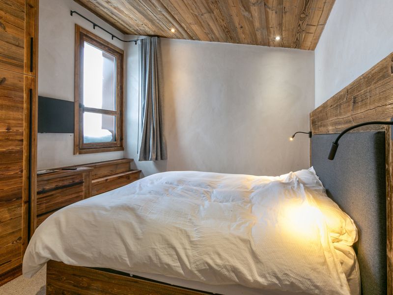 Elegant apartment with fireplace and WIFI, 2 bedrooms FR-1-694-376 - Val d'Isère Centre