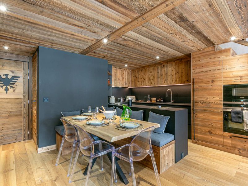 Elegant apartment with fireplace and WIFI, 2 bedrooms FR-1-694-376 - Val d'Isère Centre