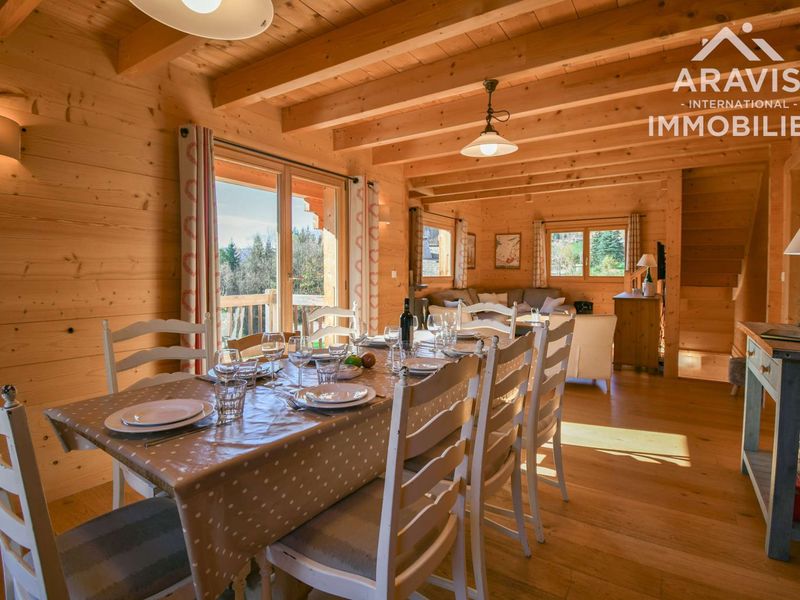 Chalet Le Grand-Bornand, 4 bedrooms, 8 persons - Spacious Independent Chalet, 4 Bedrooms, Sleeps 8, Near Ski Slopes and Trails! FR-1-391-47 - Le Grand Bornand