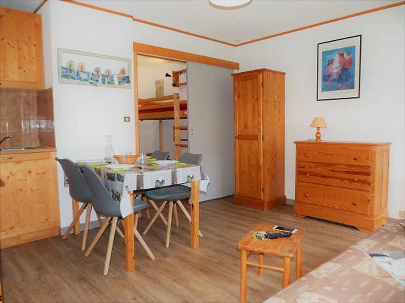 Studio Les Menuires, 1 room, 4 people - Studio cabin for 4 in Les Menuires, ski-in/ski-out, balcony, free parking, near shops FR-1-178-293 - Les Menuires Bruyères
