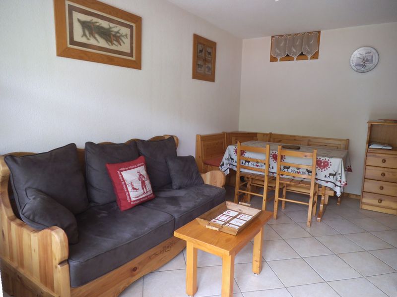 Appartement Le Grand-Bornand, 1 piece, 4 personnes - Charming Studio, Village Center, South Terrace, Near Ski Pistes, Sleeps 4 FR-1-467-83 - Le Grand Bornand