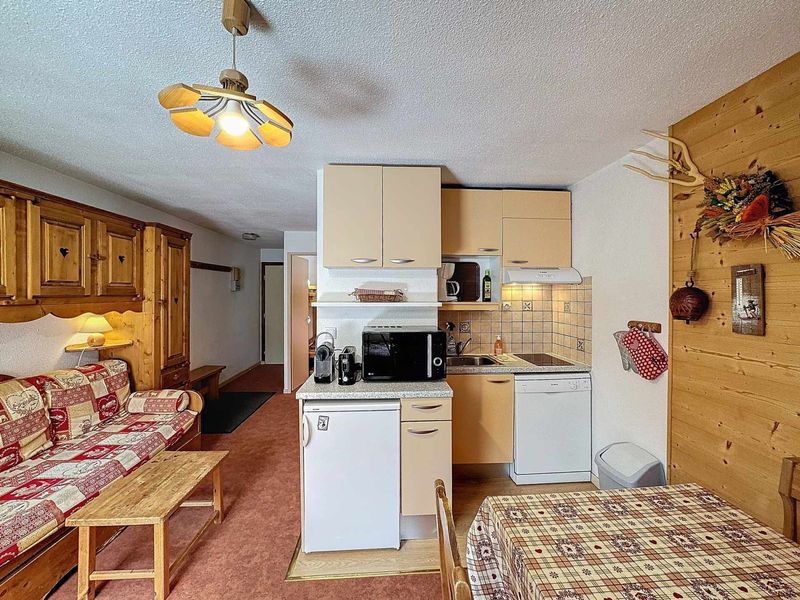 Apartment Les Menuires, 2 bedrooms, 6 persons - 3 rooms for 6 ppl, ski-in/ski-out, shops nearby, Les Menuires FR-1-178-155 - Les Menuires Bruyères