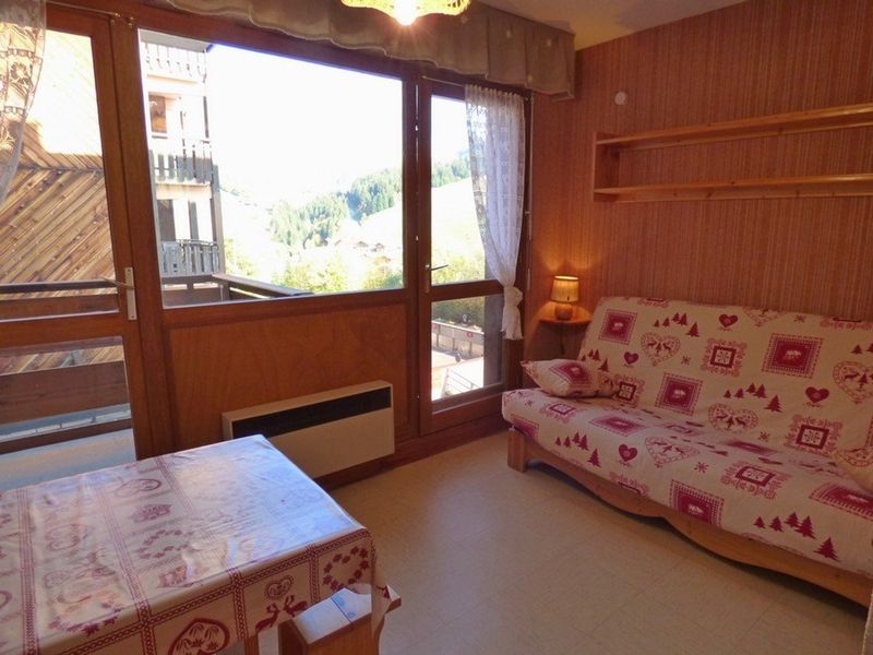 Studio Le Grand-Bornand, studio flat, 4 persons - Pleasant studio + mountain corner for 4 people, quiet area, balcony, parking FR-1-458-111 - Le Grand Bornand