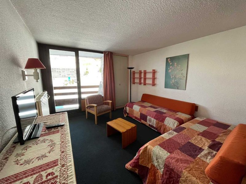 Apartment Les Menuires, 2 Rooms, 5 Persons - Les Menuires - Ski-in/Ski-out 2-Room Apartment for 5 with Balcony, WiFi, and Easy Access to Amenities FR-1-574-54 - Les Menuires Croisette