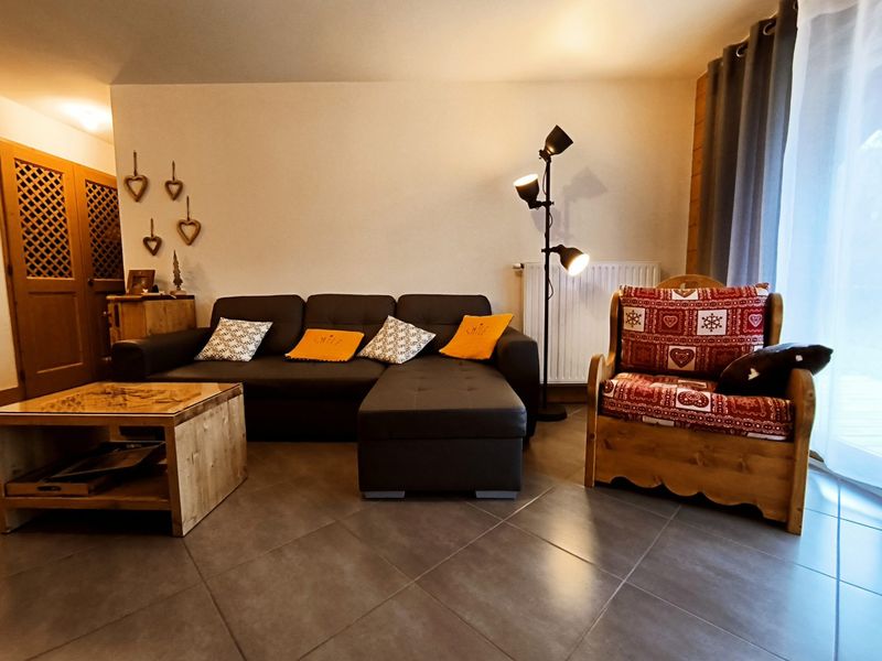 Apartment Samoëns, 2 bedrooms, 6 persons - Cozy Apartment Near Village Center – Terrace, Wi-Fi, Parking, Ski-Bus, South-Facing FR-1-624-114 - Samoëns