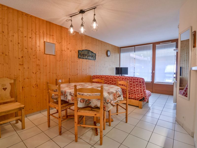 Apartment Morzine, 1 bedroom, 6 persons - Centrally Located 2-Room Apartment Near Ski Lifts, Sleeps 6, Parking, Balcony FR-1-684-7 - Morzine