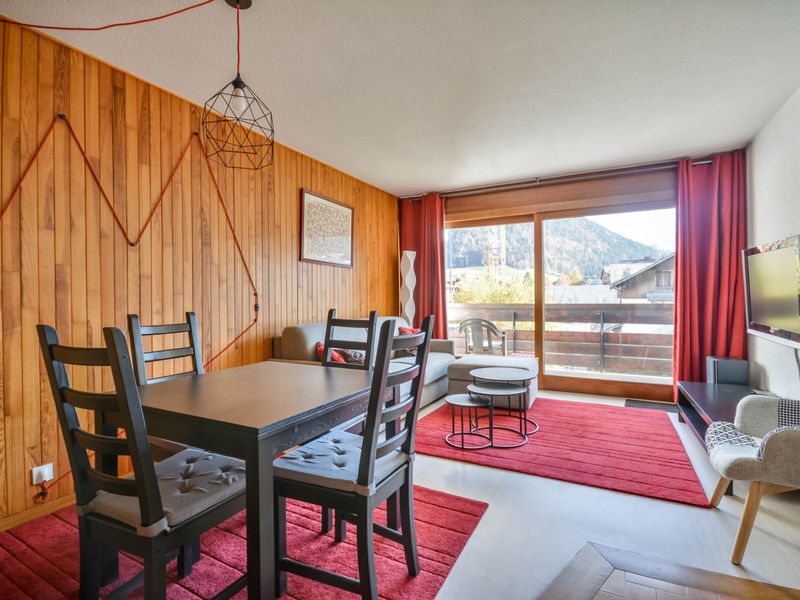Studio Morzine, studio flat, 4 persons - Spacious Studio for 4 with Balcony, Near Ski Lifts & Shops, Morzine Center FR-1-684-43 - Morzine